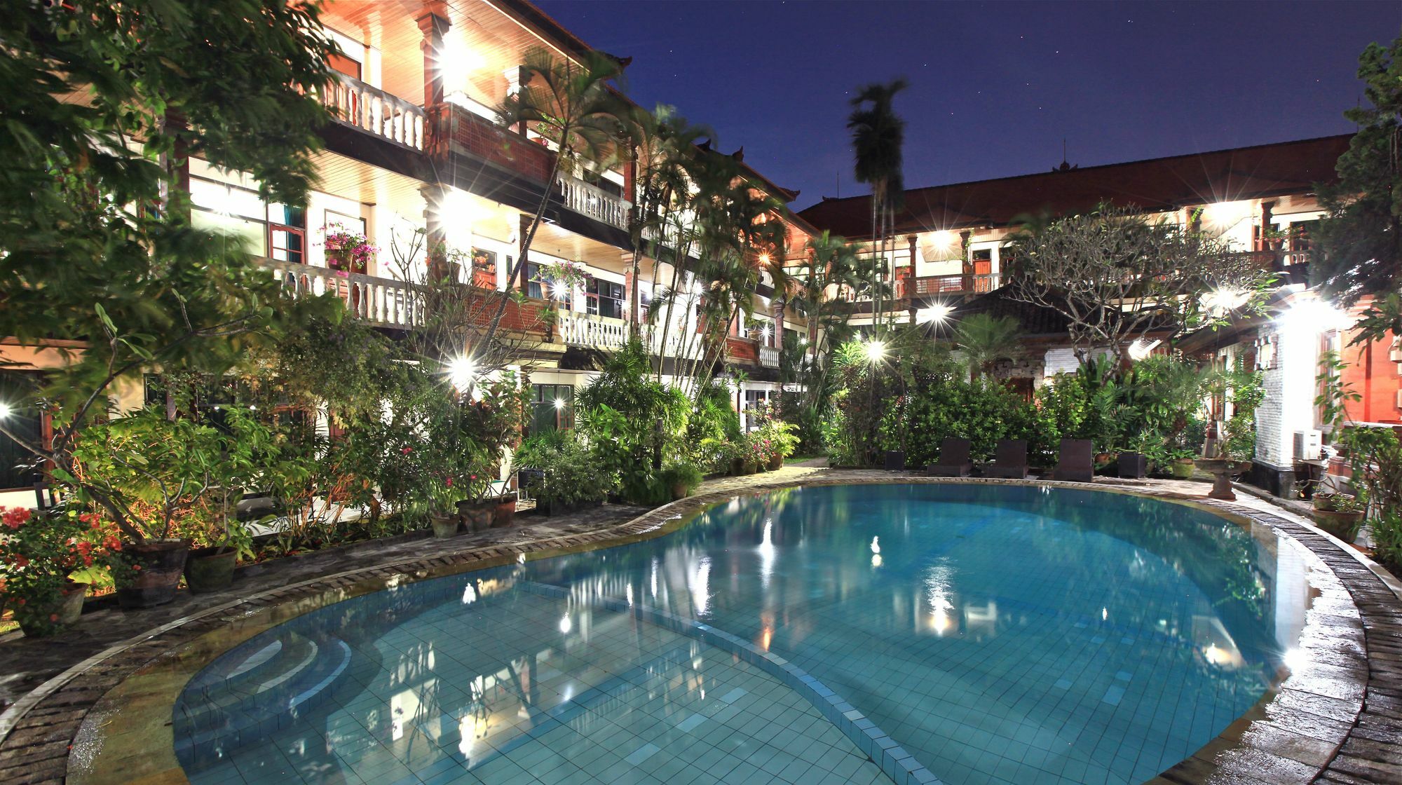 Kuta Dormitory At Simpang Inn Exterior foto